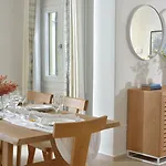 Jenny's Summer Apartment